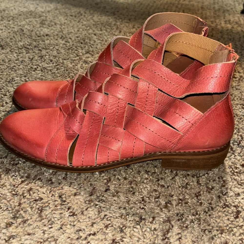 Anthropologie Woven Leather Booties size 10.5 - Picture 5 of 11